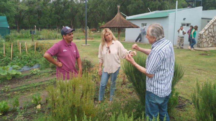 Avanzan en la recuperación de tres hectáreas para impulsar la ‘Granja Productiva Escolar’