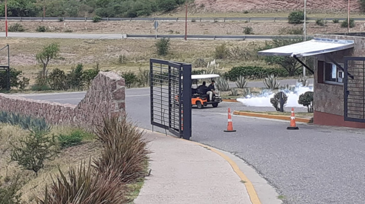 En marcha el operativo de fumigación en Terrazas del Portezuelo