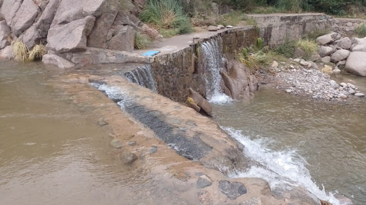 San Luis Agua inspeccionó la boca de toma del río Los Molles en Potrero de los Funes