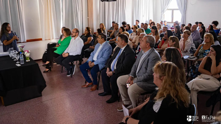 Salud y la UNSL lanzan una diplomatura sobre consumos problemáticos y conductas adictivas