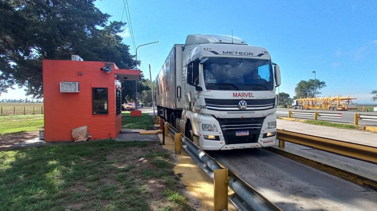 Más de 27 mil camiones fueron controlados en las balanzas del Ente de Control de Rutas