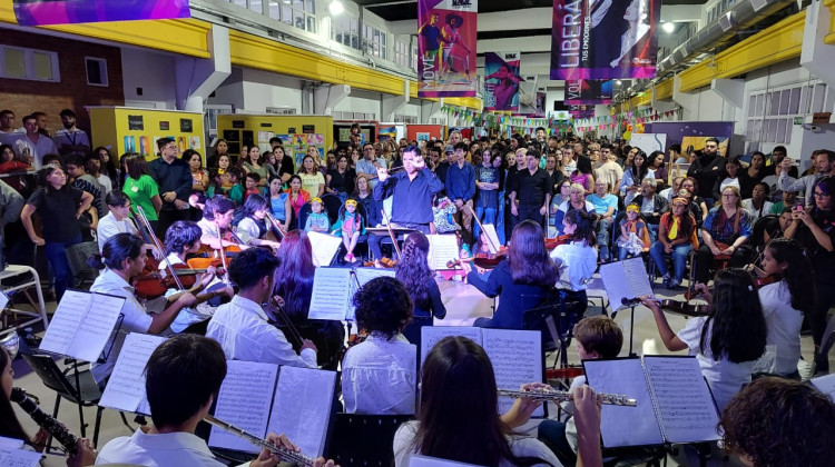 En la Nave Cultural lanzaron los talleres que dictan distintos centros culturales