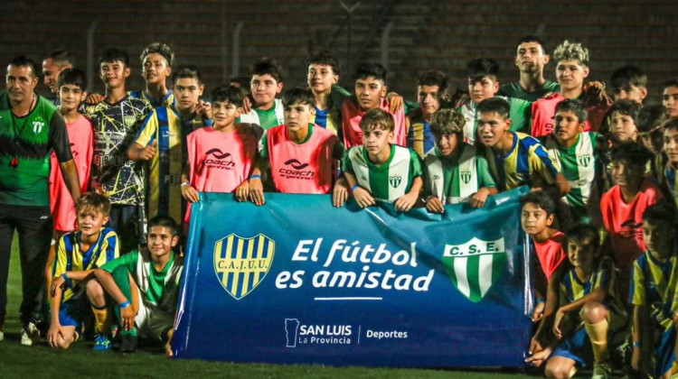 ‘Bases del futuro’, la propuesta del Gobierno para fortalecer el fútbol infanto-juvenil