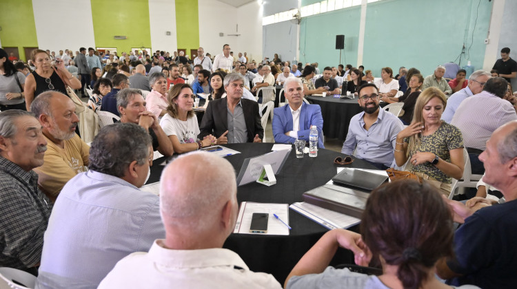 Multitudinaria presencia de productores en la jornada productiva en Merlo