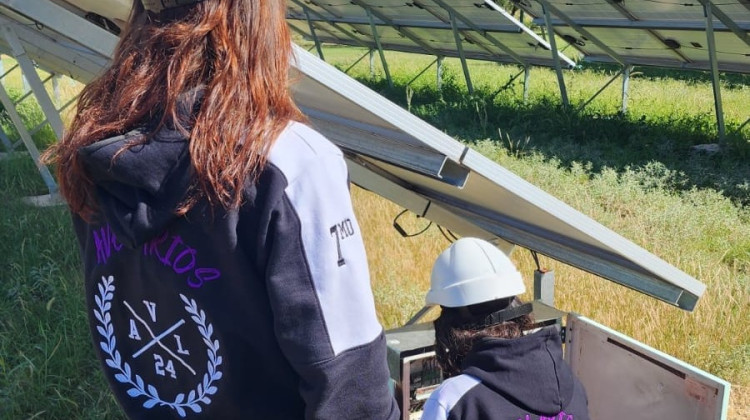 Estudiantes de la Escuela Técnica N°37 comenzaron sus prácticas en el Parque Fotovoltaico