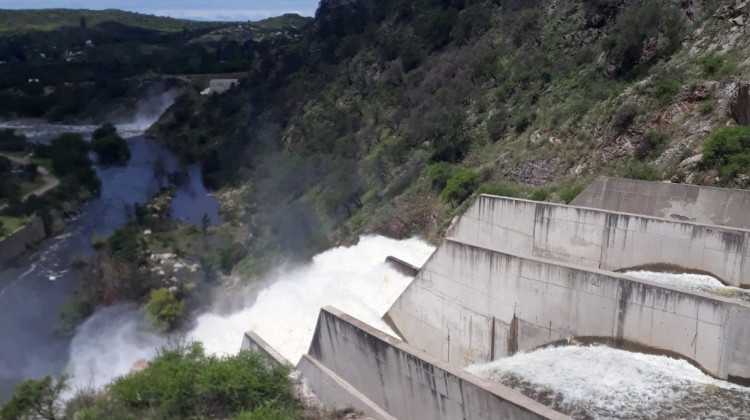 Las lluvias contribuyen a la recuperación del nivel de los diques provinciales