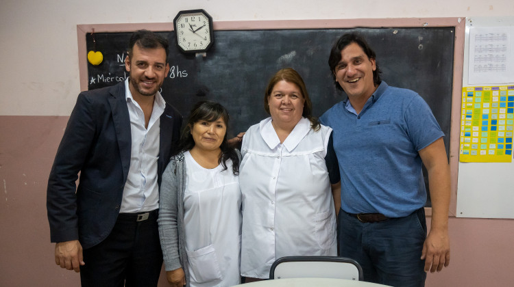 Una visita especial a la escuela ‘Provincia de Chubut’ 