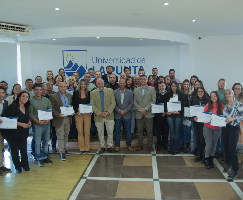 Trabajadores de la municipalidad de La Punta completaron el curso de liderazgo y trabajo en equipo