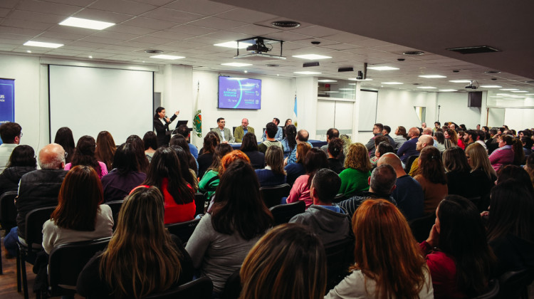 Comenzaron las capacitaciones en el Aula Virtual Ambiental