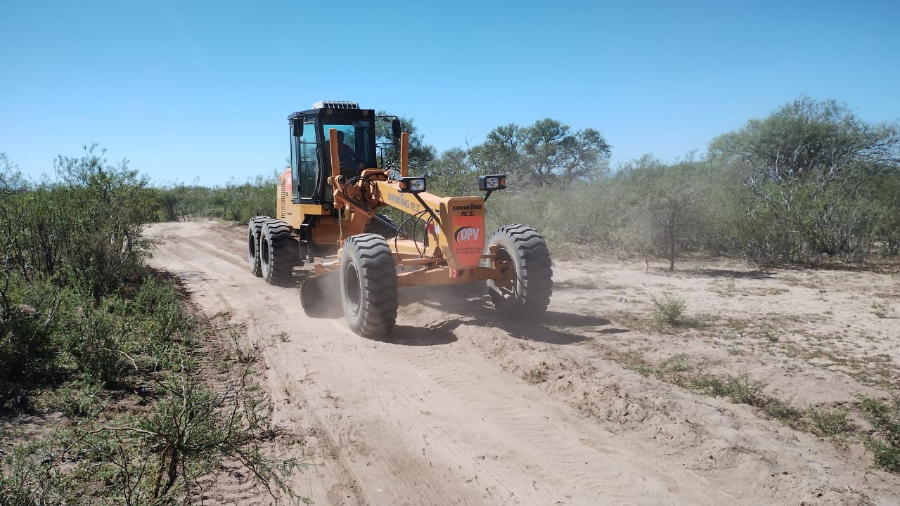Vialidad Provincial continúa con el mantenimiento de caminos rurales en Belgrano