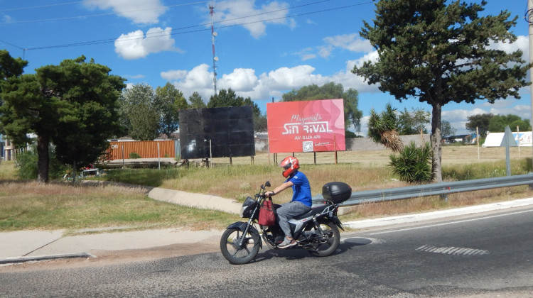 Amplían el plazo para registrar la cartelería publicitaria de las rutas