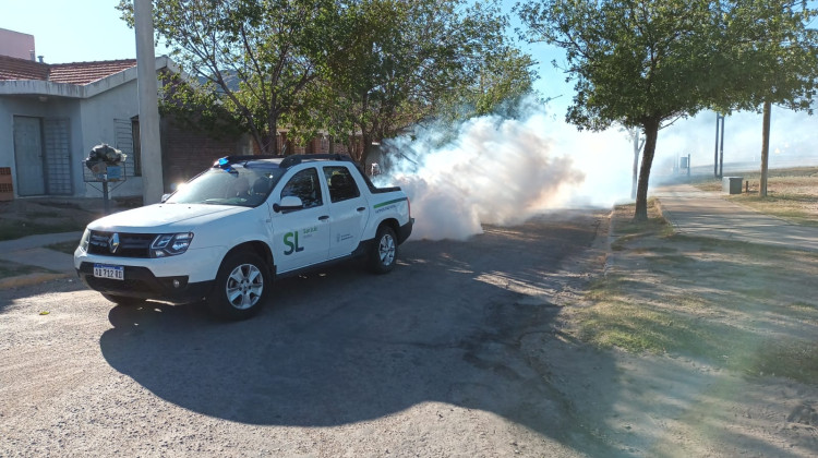 Intensifican la fumigación contra el dengue en la ciudad de San Luis
