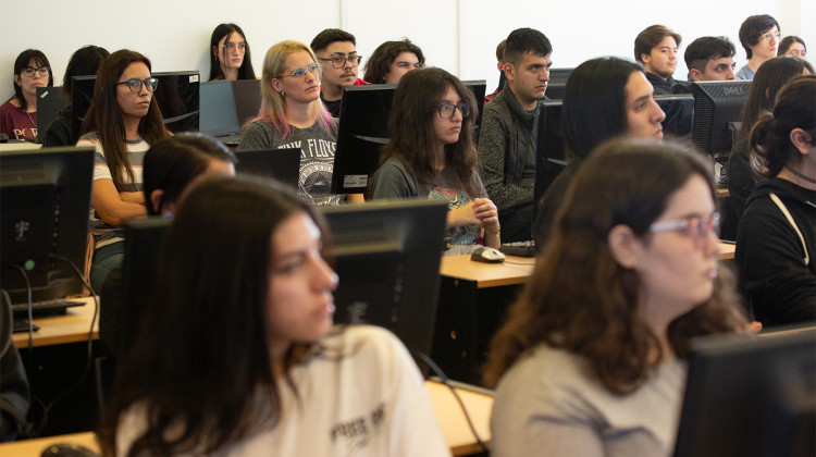 Desde Bienestar Estudiantil, la ULP apoya el desempeño académico de sus alumnos