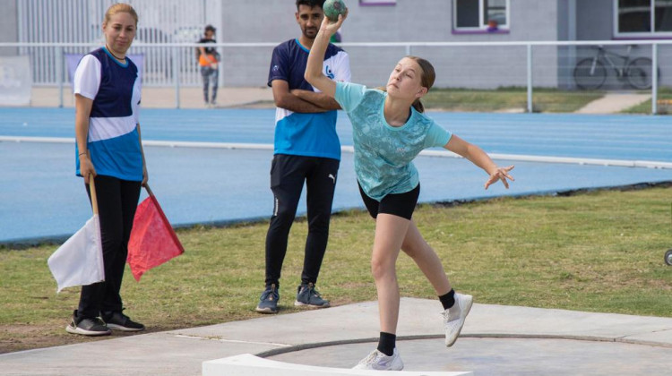 El Gobierno fomenta el atletismo con escuelas gratuitas en el ‘Pedro Presti’