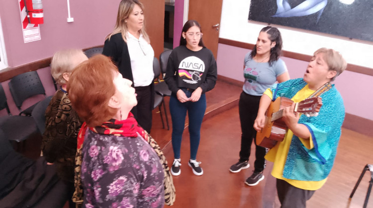 Permanece abierto el taller de canto en la Casa de las Culturas