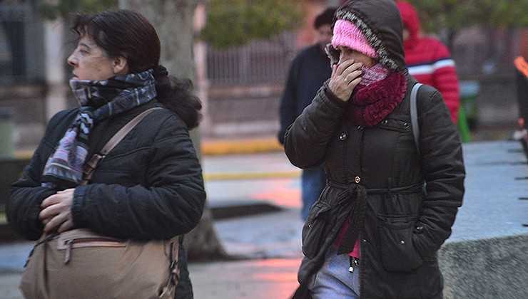 Al menos 30 localidades y parajes registraron temperaturas bajo cero este jueves