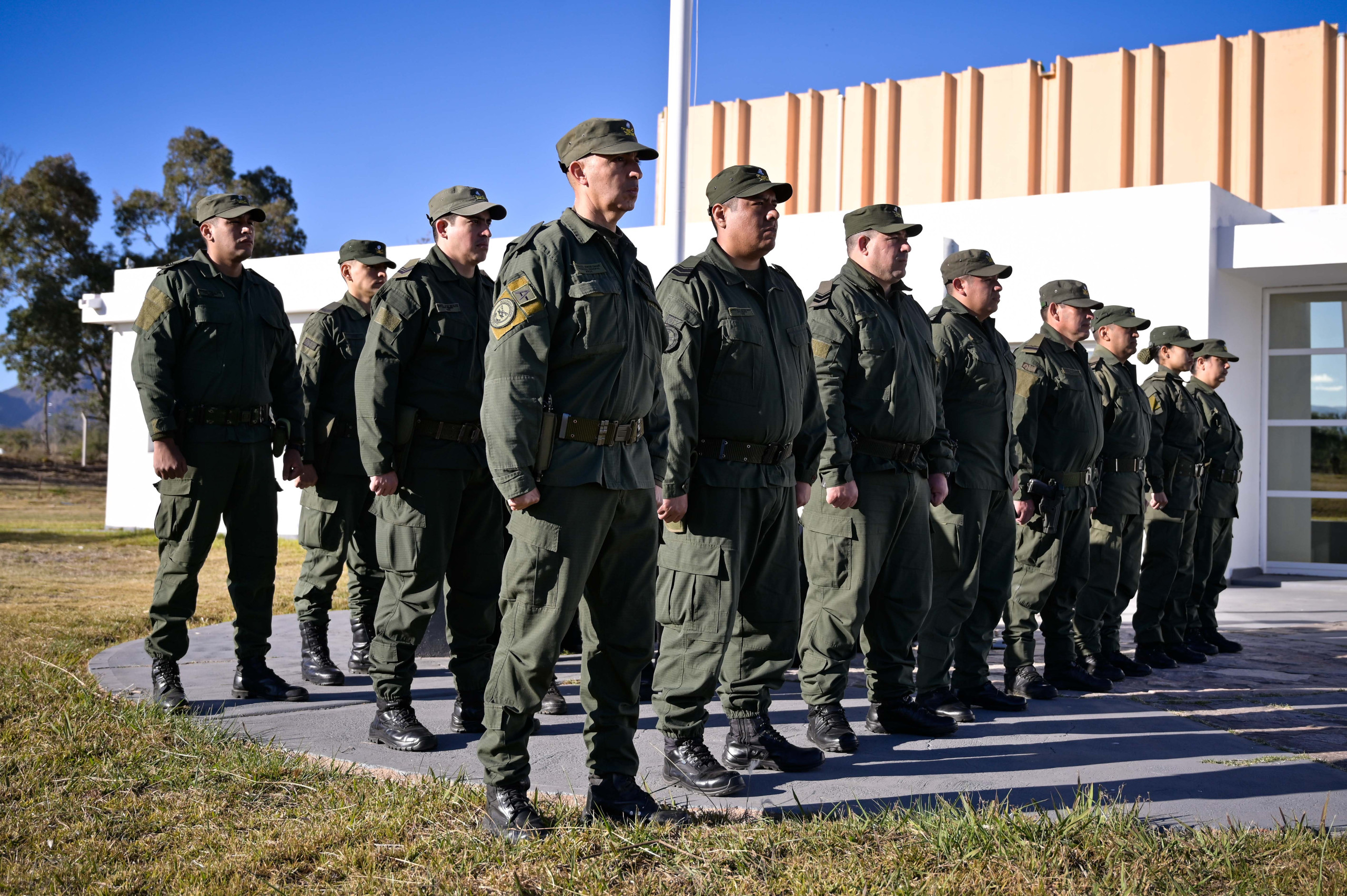 Gendarmería desembarcó en San Luis y ya se instaló en La Punta