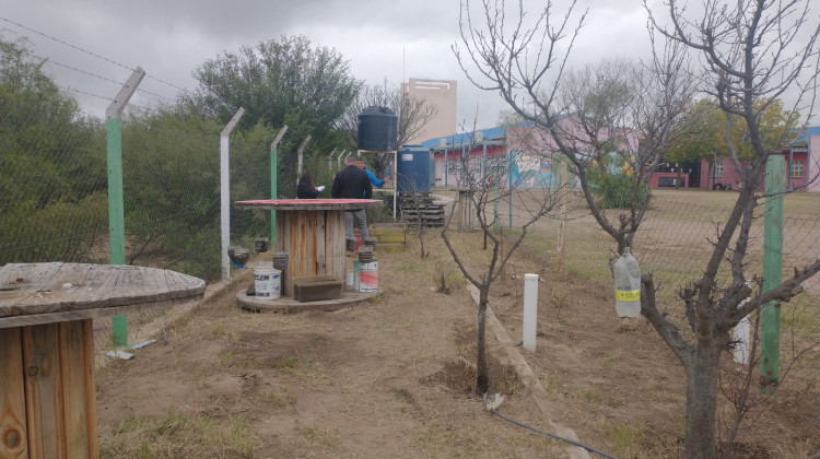 Dos escuelas de la capital recibirán semillas y herramientas para mejorar sus huertas