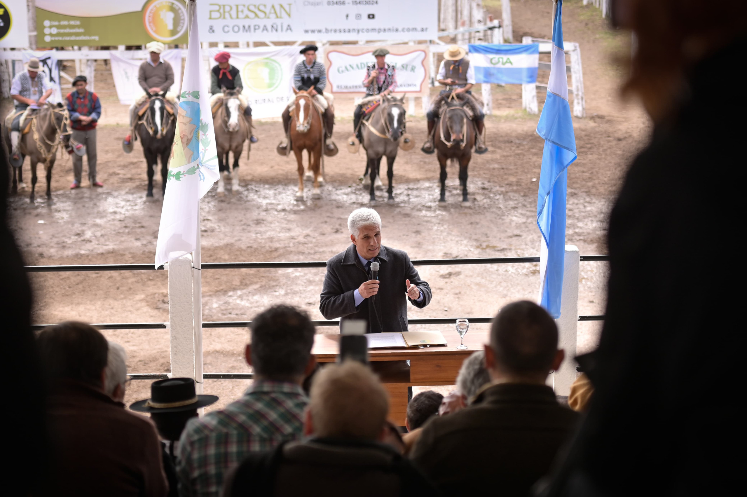 El Gobernador fue un invitado especial a la 43° Fiesta del Ternero en la Rural