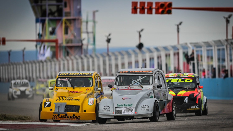 El ‘Rosendo Hernández’ vibró con la segunda fecha del Turismo Pista San Luis