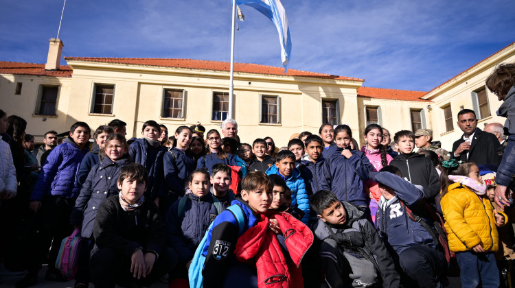 Con una jornada de puertas abiertas, el Ejército conmemoró los 214 años de su creación