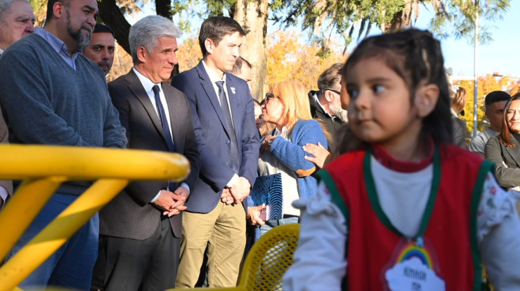 Poggi acompañó a Villa Mercedes en la renovación de la plaza San Martín