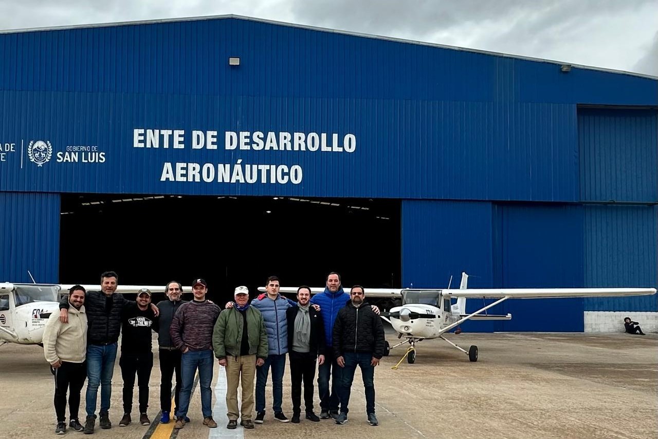 Trece pilotos obtuvieron sus licencias en el Centro de Instrucción del Valle de Conlara