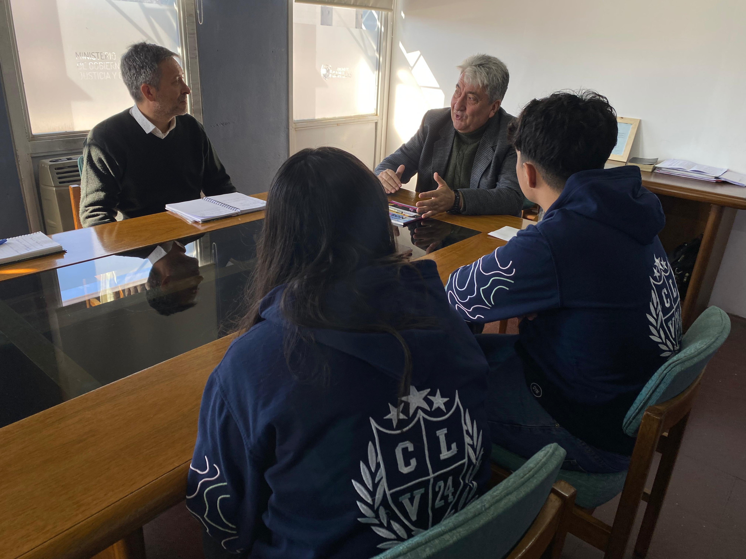 Procesión Cívica: la comisión organizadora se reunió con el director de Culto
