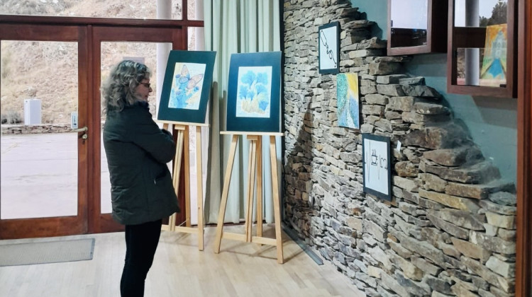 Abrió la muestra ‘Grisyarte’ en el Museo de la Poesía Manuscrita