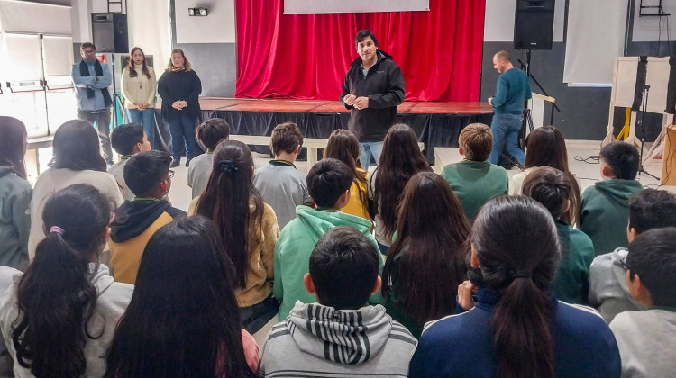 La Secretaría de Discapacidad visitó a la escuela ‘Mahatma Gandhi’ de Villa Mercedes