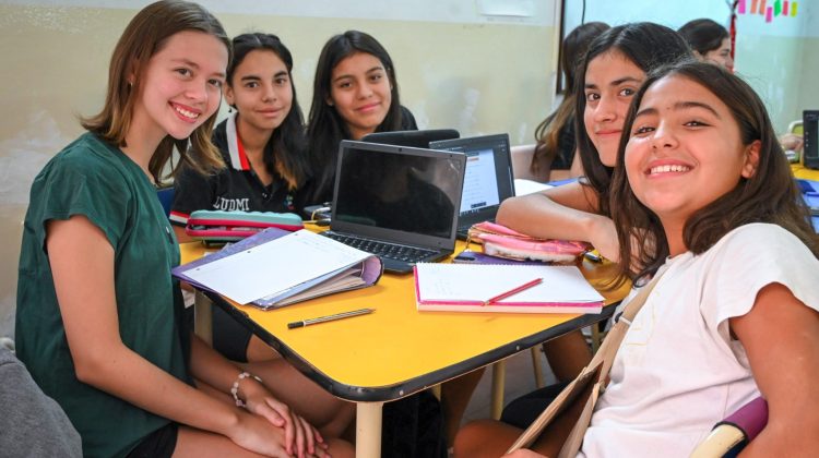 Los estudiantes de la provincia retornaron a clases tras el receso invernal