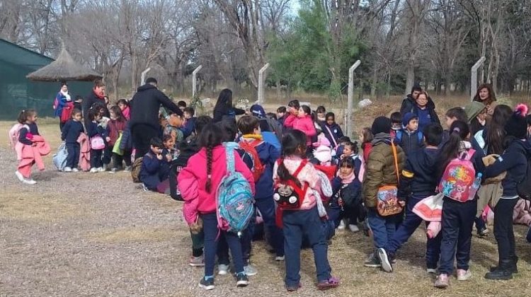 Estudiantes de la Escuela N°24 ‘Pancha Hernández’ conocieron la Granja Productiva Escolar