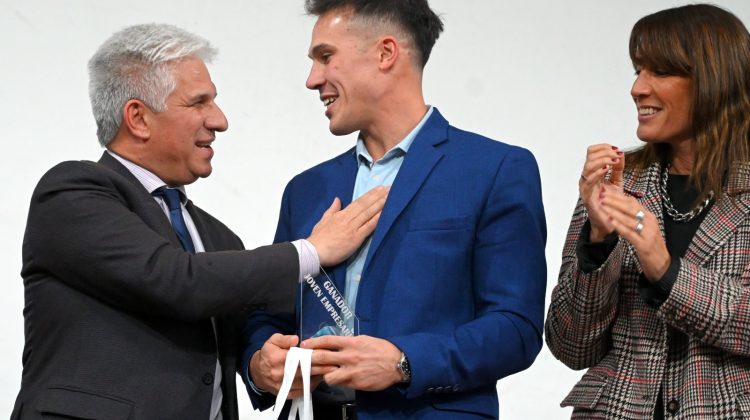 El Gobernador entregó el Premio ‘Joven Empresario 2024’