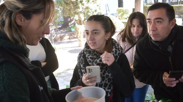 Ambiente cerró la primera semana de vacaciones con un desove de truchas