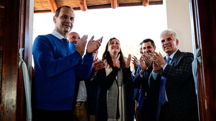 Poggi inauguró la confitería del Paseo Patrio en La Punta