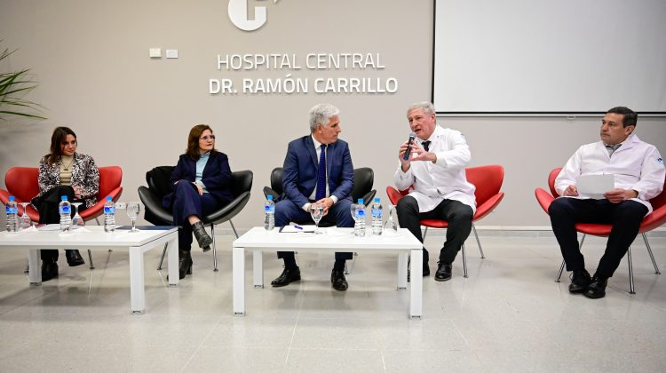 Poggi se reunió con los jefes de servicio del Hospital ‘Dr. Ramón Carrillo’