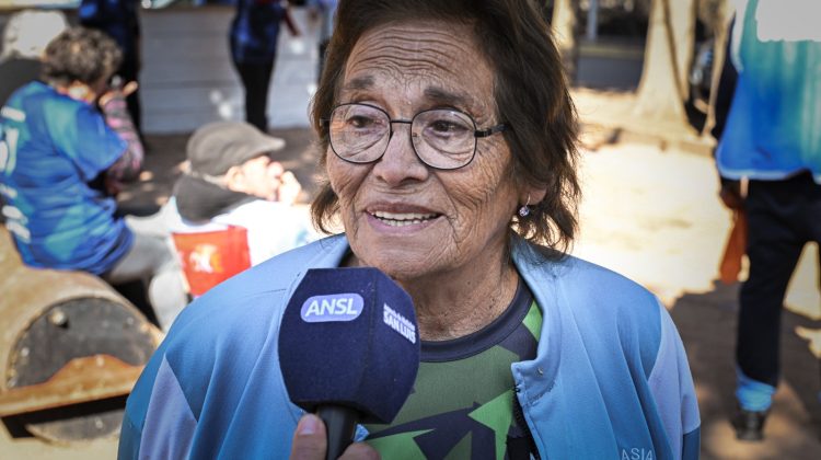 “El deporte, el movimiento de cuerpo, la gimnasia, todo hace muy bien”