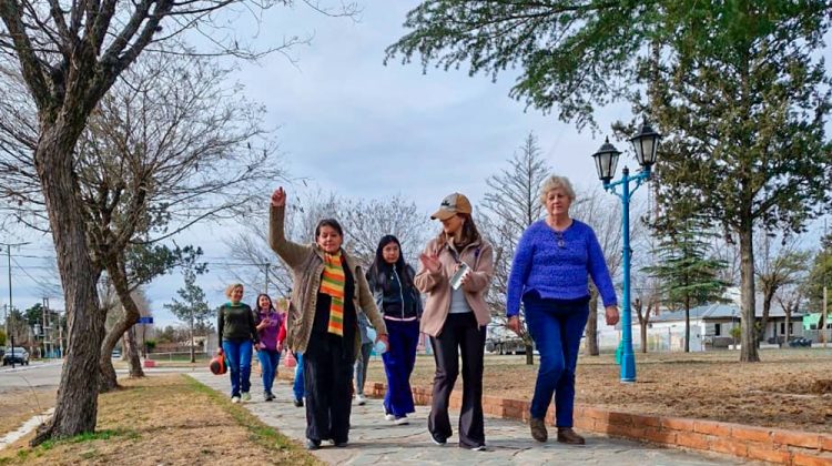 Discapacidad organizó una caminata y actividades de psicomotricidad en Fraga