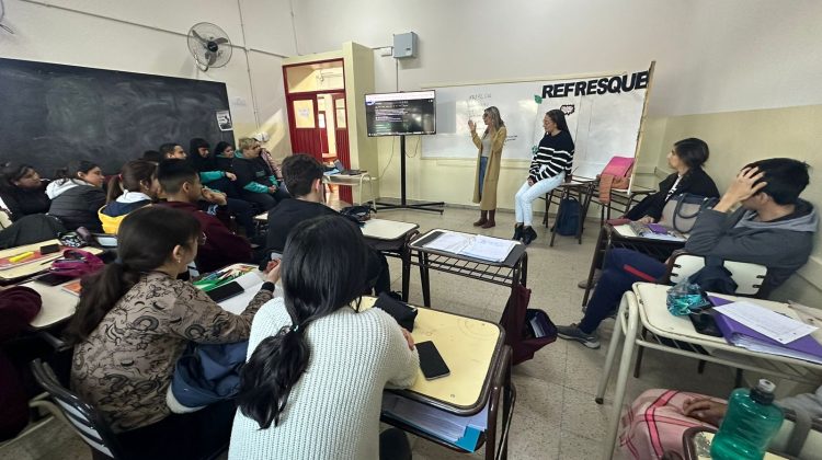 La charla-debate ‘Consumí Ética’ llegó a Nueva Galia