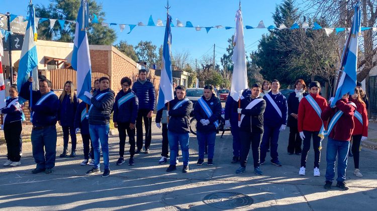 APADIS celebró el Día de la Independencia con un desfile patriótico 