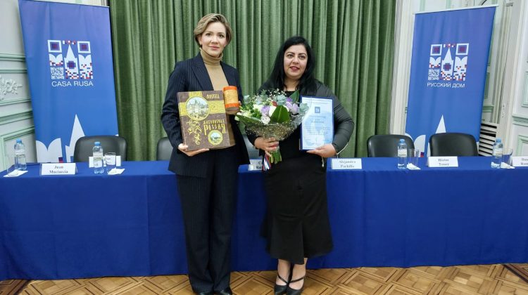 Una docente recibió un premio de La Casa de Rusia en Buenos Aires