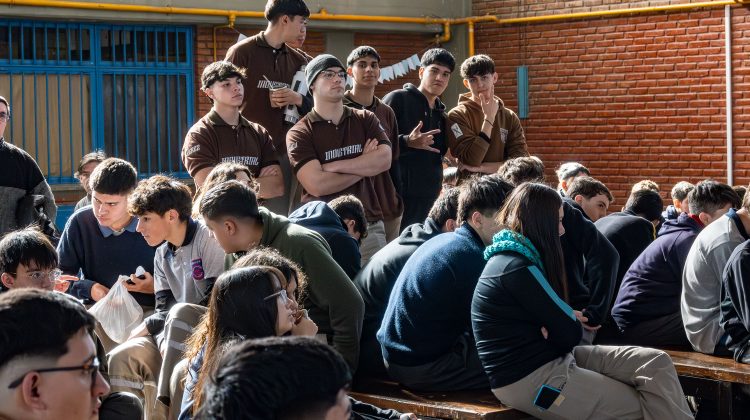 Estudiantes de Villa Mercedes participaron de una charla sobre neurodiversidad