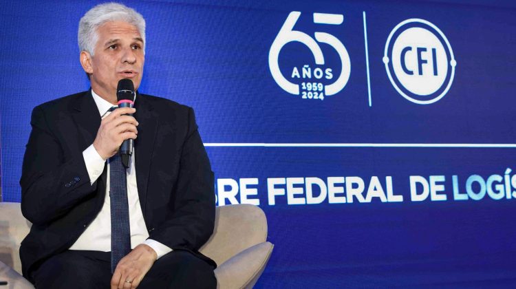 Poggi participó de una Cumbre Federal de Logística del CFI