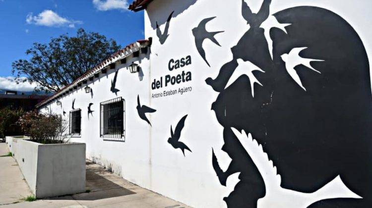 El Club de Lectura crece en la Casa del Poeta