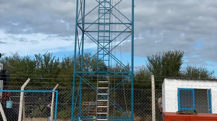 El Gobierno avanza con una obra hídrica en Las Lomitas que beneficiará a 150 familias