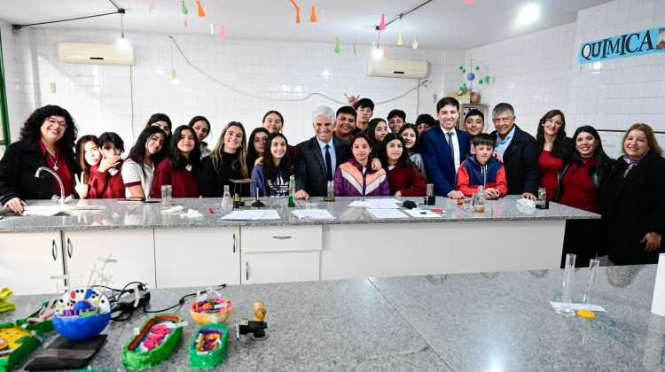 El Centro Educativo N°11 de Justo Daract recibió al Gobernador