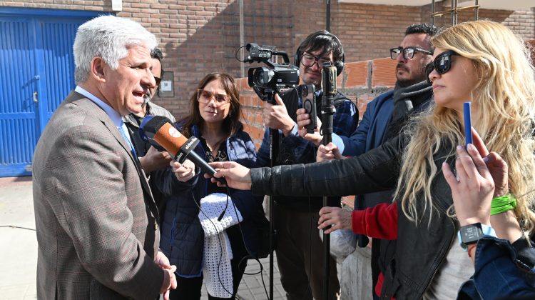 “El objetivo que tenemos en la provincia es cuidar los puestos de trabajo”