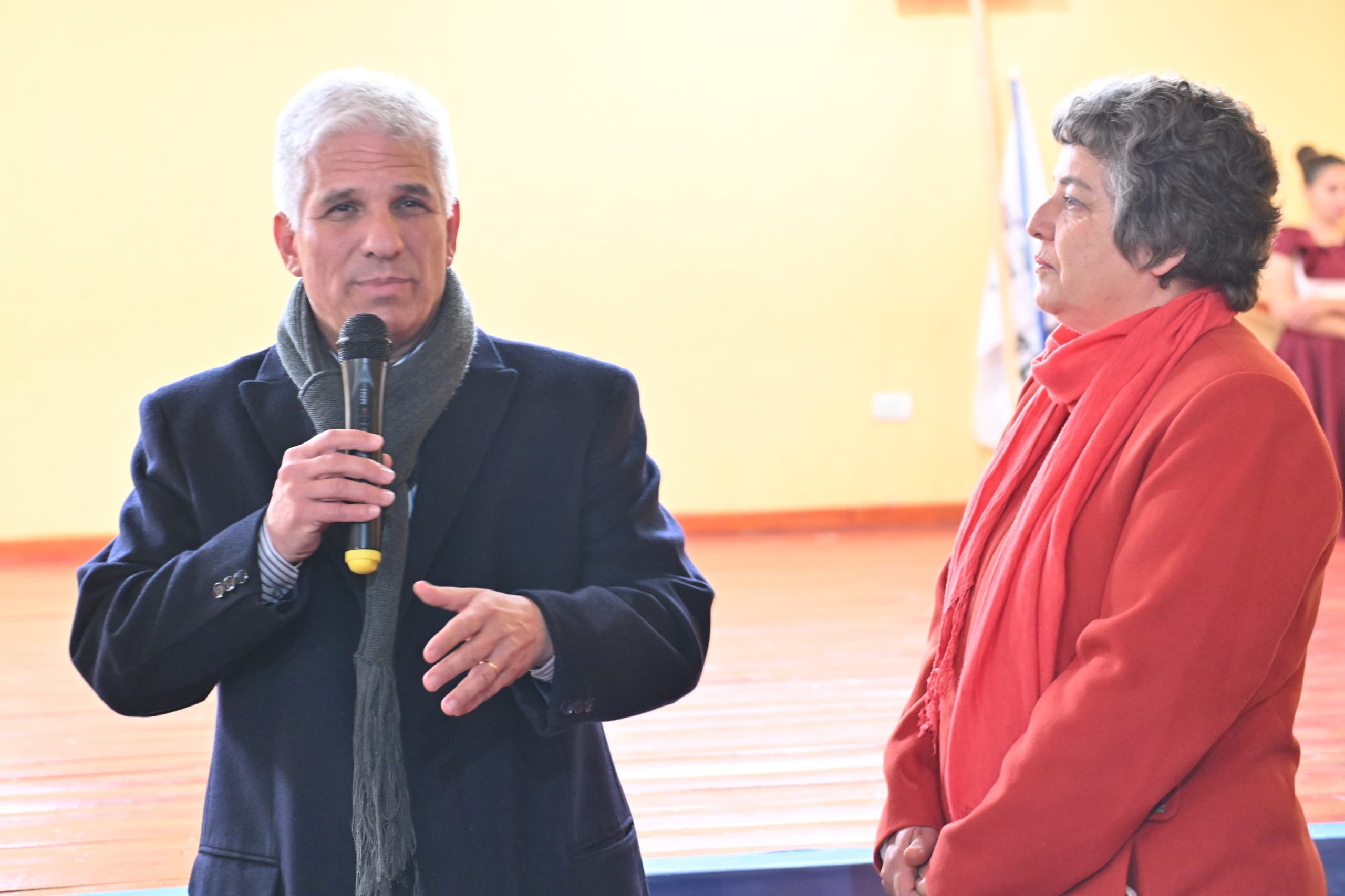 El gobernador Claudio Poggi junto a la intendenta Carla Ferrero