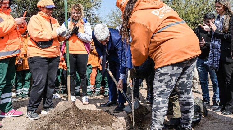 San Luis conmemoró el Día del Árbol y homenajeó a los trabajadores forestales