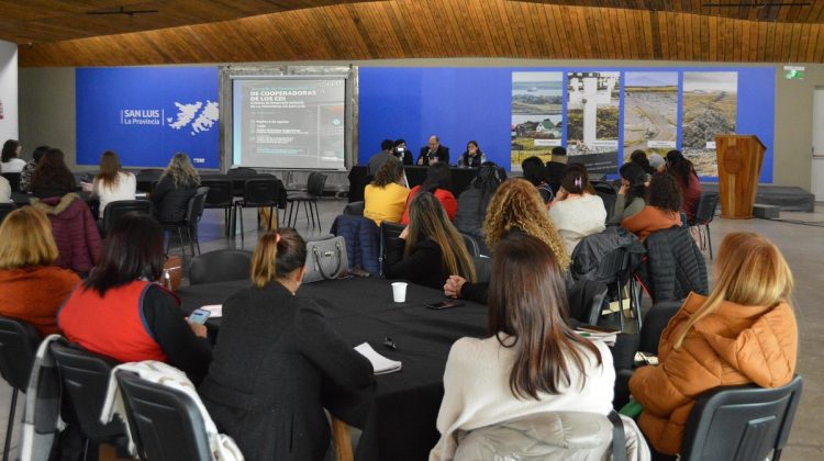 Las cooperadoras de los CDI tuvieron su jornada de fortalecimiento institucional